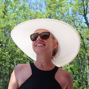 Meet your Posher, Vera